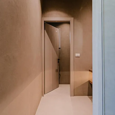 Amarelo 克洛瓦斯