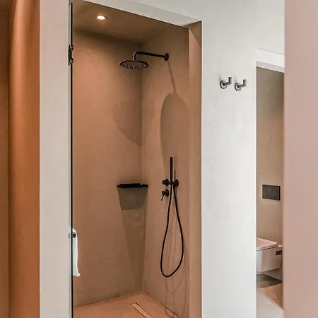 Amarelo * 克洛瓦斯