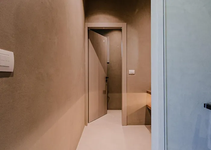 Amarelo 克洛瓦斯